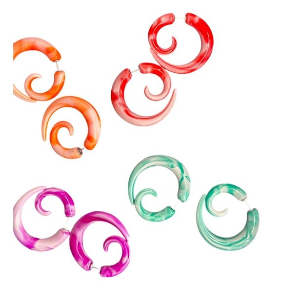 Set Of 4 Pairs Of Fake Guage Earrings In Assorted Colors Resin Material For Wome - Picture 1 of 6